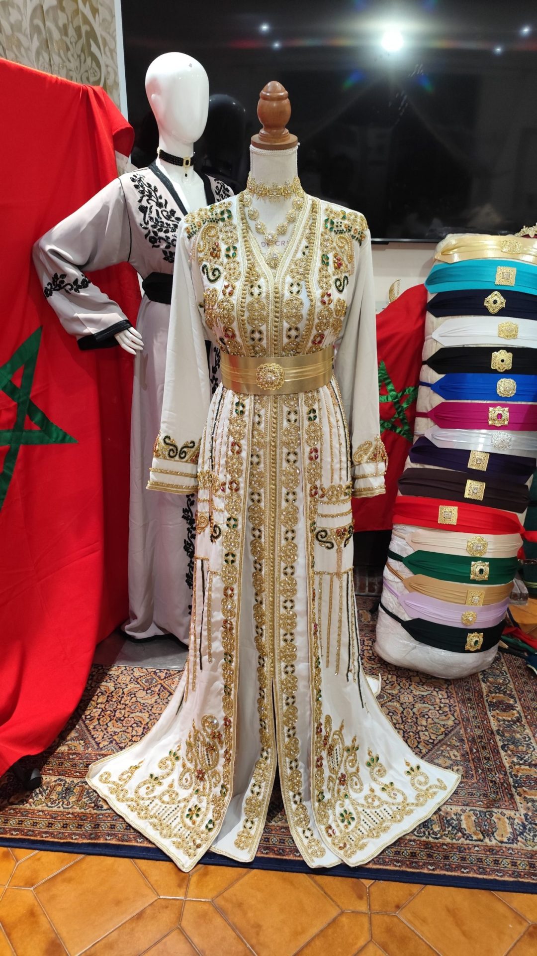 caftan marocain neuf doublé _ takchita deux pièces – Image 2