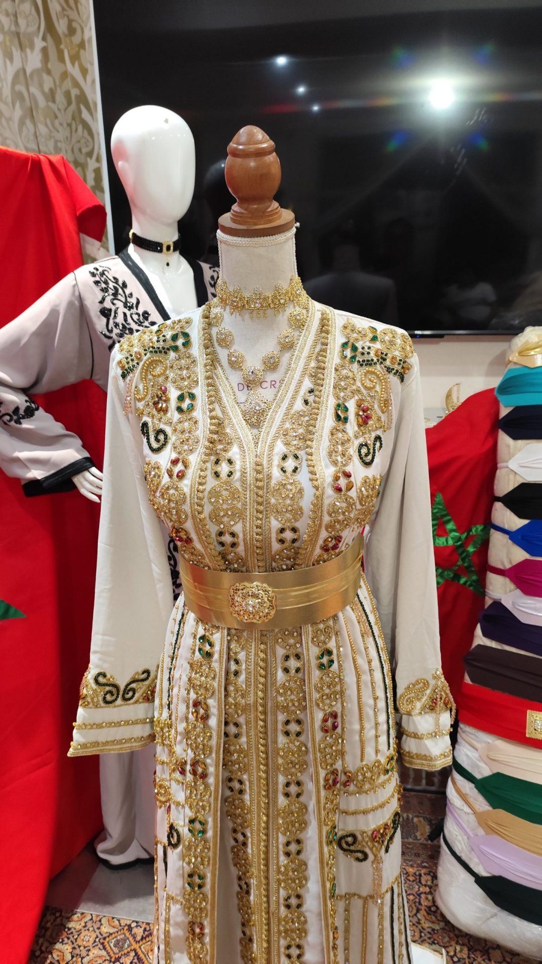 caftan marocain neuf doublé _ takchita deux pièces – Image 4