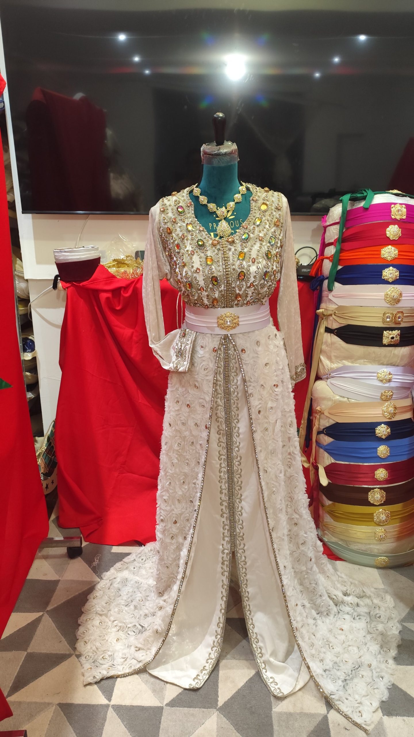 caftan marocain d occasion – Image 5