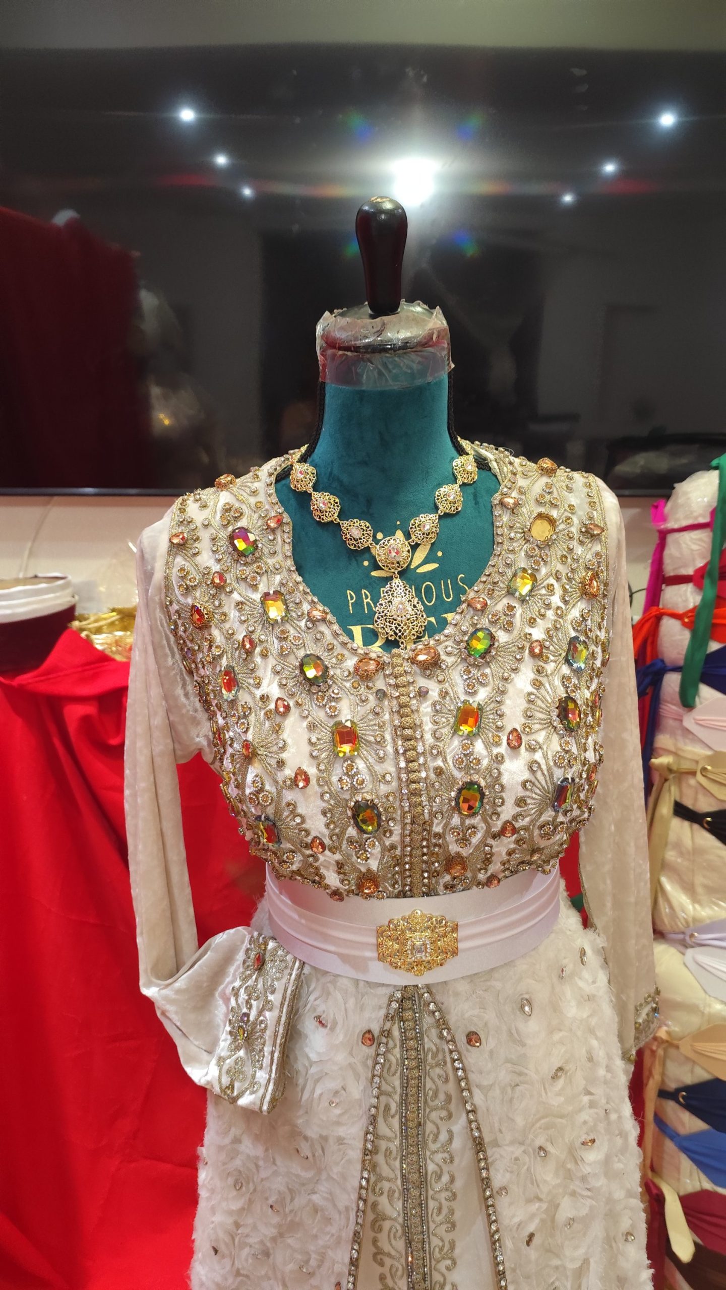 caftan marocain d occasion – Image 11