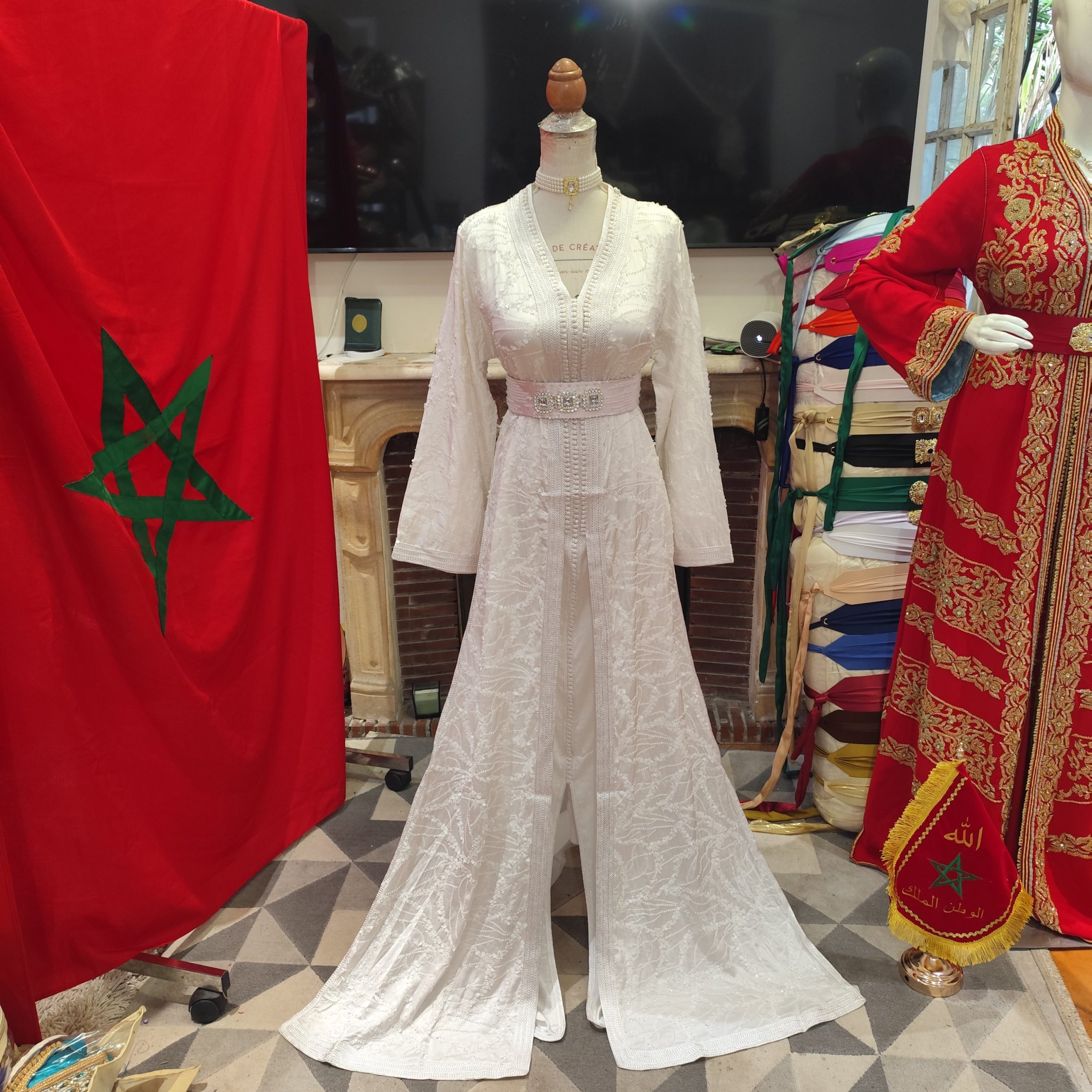 caftan marocain neuf avec ceinture